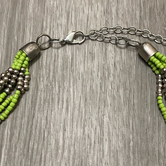 Tanjore India Green Beaded Necklace - Picture 5 of 8